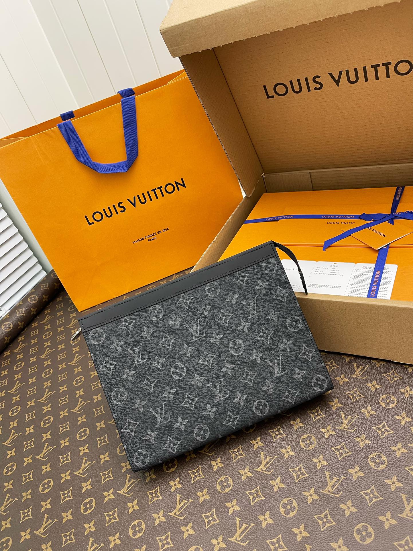 LV Clutch Bags